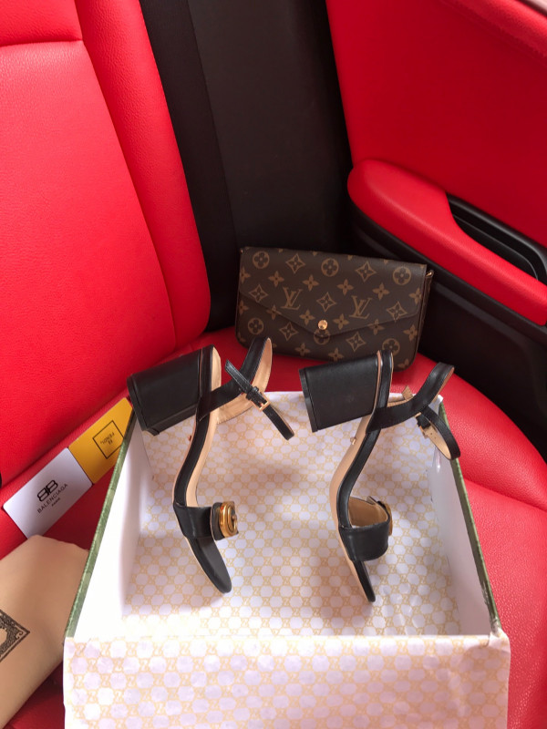(image for) GUCCI Leather mid-heel sandal
