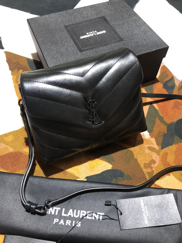 (image for) YSL LOULOU TOY