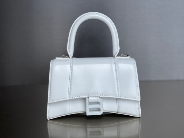 (image for) BALENCIAGA HOURGLASS