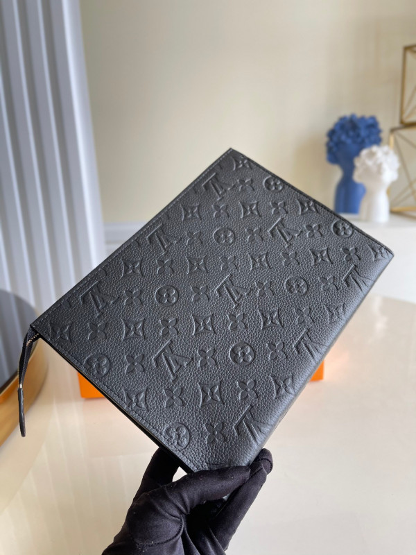 (image for) LOUIS VUITTON POCHETTE VOYAGE