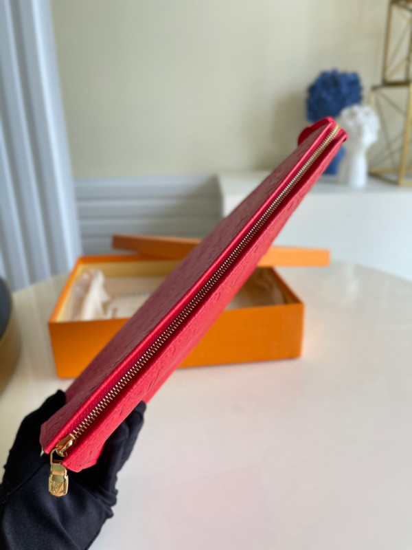 (image for) LOUIS VUITTON POCHETTE VOYAGE