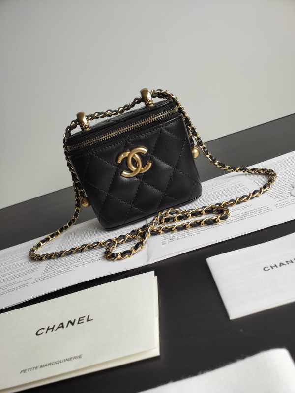 (image for) CL SMALL VANITY WITH CHAIN