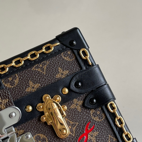 (image for) LOUIS VUITTON PETITE MALLE
