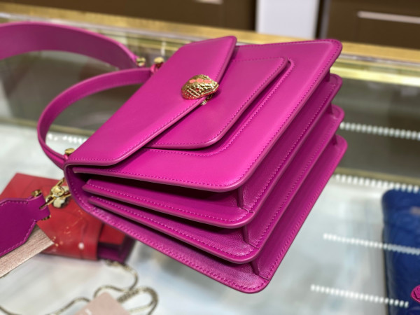 BVLGARI SERPENTI FOREVER [Bvlgari51] CELINE CHANEL ACCESSORIES LOEWE SHOES LOUIS VUITTON DIRO YSL OTHER BRAND HANDBAGS BALENCIAGA BOTTEGA VENETA GOYARD HERMES BURBERRY VALENTINO GUCCI FENDI MIUMIU CHLOE PRADA BVLGARI SUITCASE NEW ARRIVAL 