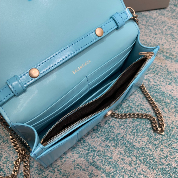 BALENCIAGA HOURGLASS WALLET ON CHAIN [Balenciaga229] CELINE CHANEL ACCESSORIES LOEWE SHOES LOUIS VUITTON DIRO YSL OTHER BRAND HANDBAGS BALENCIAGA BOTTEGA VENETA GOYARD HERMES BURBERRY VALENTINO GUCCI FENDI MIUMIU CHLOE PRADA BVLGARI SUITCASE NEW ARRIVAL 