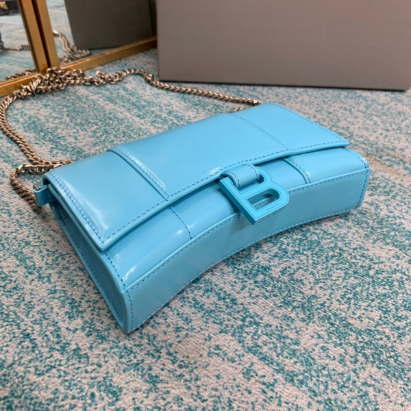 BALENCIAGA HOURGLASS WALLET ON CHAIN [Balenciaga229] CELINE CHANEL ACCESSORIES LOEWE SHOES LOUIS VUITTON DIRO YSL OTHER BRAND HANDBAGS BALENCIAGA BOTTEGA VENETA GOYARD HERMES BURBERRY VALENTINO GUCCI FENDI MIUMIU CHLOE PRADA BVLGARI SUITCASE NEW ARRIVAL 