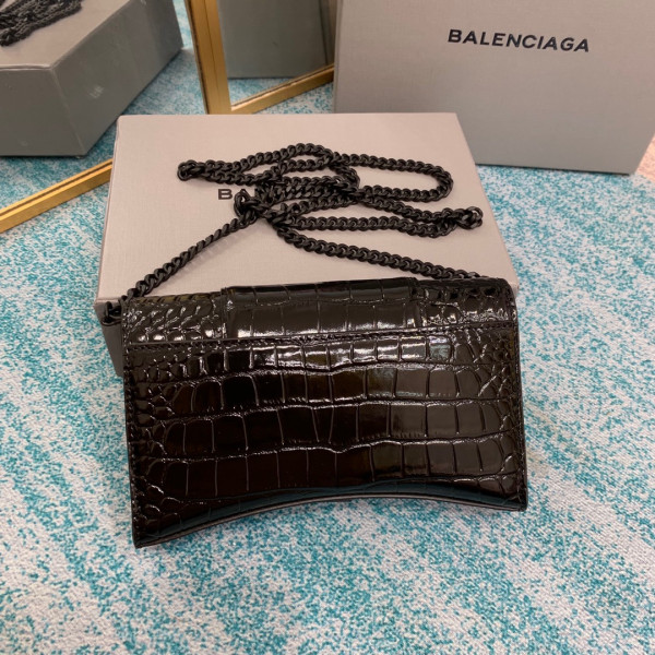 BALENCIAGA HOURGLASS WALLET ON CHAIN [Balenciaga226] CELINE CHANEL ACCESSORIES LOEWE SHOES LOUIS VUITTON DIRO YSL OTHER BRAND HANDBAGS BALENCIAGA BOTTEGA VENETA GOYARD HERMES BURBERRY VALENTINO GUCCI FENDI MIUMIU CHLOE PRADA BVLGARI SUITCASE NEW ARRIVAL 