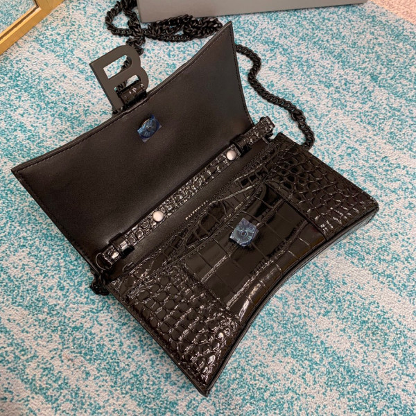 BALENCIAGA HOURGLASS WALLET ON CHAIN [Balenciaga226] CELINE CHANEL ACCESSORIES LOEWE SHOES LOUIS VUITTON DIRO YSL OTHER BRAND HANDBAGS BALENCIAGA BOTTEGA VENETA GOYARD HERMES BURBERRY VALENTINO GUCCI FENDI MIUMIU CHLOE PRADA BVLGARI SUITCASE NEW ARRIVAL 