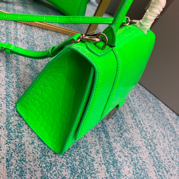 BALENCIAGA HOURGLASS [Balenciaga224] CELINE CHANEL ACCESSORIES LOEWE SHOES LOUIS VUITTON DIRO YSL OTHER BRAND HANDBAGS BALENCIAGA BOTTEGA VENETA GOYARD HERMES BURBERRY VALENTINO GUCCI FENDI MIUMIU CHLOE PRADA BVLGARI SUITCASE NEW ARRIVAL 