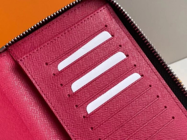 LOUIS VUITTON ZIPPY WALLET [Louis890] CELINE CHANEL ACCESSORIES LOEWE SHOES LOUIS VUITTON DIRO YSL OTHER BRAND HANDBAGS BALENCIAGA BOTTEGA VENETA GOYARD HERMES BURBERRY VALENTINO GUCCI FENDI MIUMIU CHLOE PRADA BVLGARI SUITCASE NEW ARRIVAL 