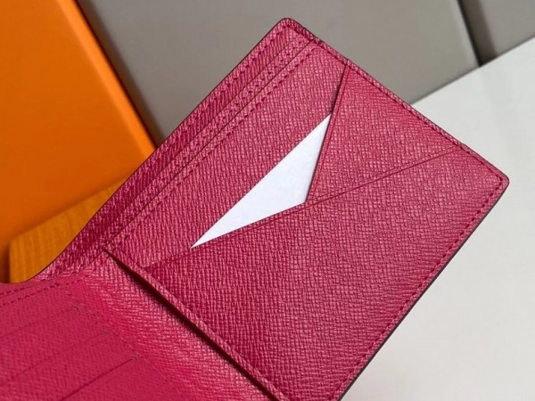 LOUIS VUITTON MULTIPLE WALLET [Louis887] CELINE CHANEL ACCESSORIES LOEWE SHOES LOUIS VUITTON DIRO YSL OTHER BRAND HANDBAGS BALENCIAGA BOTTEGA VENETA GOYARD HERMES BURBERRY VALENTINO GUCCI FENDI MIUMIU CHLOE PRADA BVLGARI SUITCASE NEW ARRIVAL 