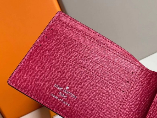 LOUIS VUITTON MULTIPLE WALLET [Louis887] CELINE CHANEL ACCESSORIES LOEWE SHOES LOUIS VUITTON DIRO YSL OTHER BRAND HANDBAGS BALENCIAGA BOTTEGA VENETA GOYARD HERMES BURBERRY VALENTINO GUCCI FENDI MIUMIU CHLOE PRADA BVLGARI SUITCASE NEW ARRIVAL 