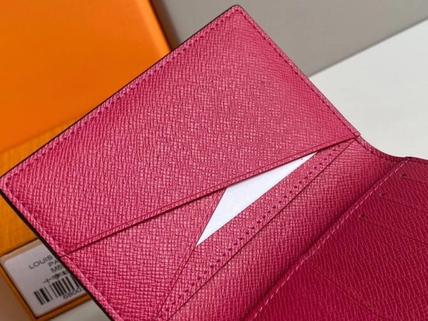 LOUIS VUITTON POCKET ORGANIZER [Louis886] CELINE CHANEL ACCESSORIES LOEWE SHOES LOUIS VUITTON DIRO YSL OTHER BRAND HANDBAGS BALENCIAGA BOTTEGA VENETA GOYARD HERMES BURBERRY VALENTINO GUCCI FENDI MIUMIU CHLOE PRADA BVLGARI SUITCASE NEW ARRIVAL 