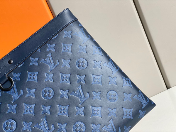 LOUIS VUITTON DISCOVERY POCHETTE GM [M80425] CELINE CHANEL ACCESSORIES LOEWE SHOES LOUIS VUITTON DIRO YSL OTHER BRAND HANDBAGS BALENCIAGA BOTTEGA VENETA GOYARD HERMES BURBERRY VALENTINO GUCCI FENDI MIUMIU CHLOE PRADA BVLGARI SUITCASE NEW ARRIVAL 