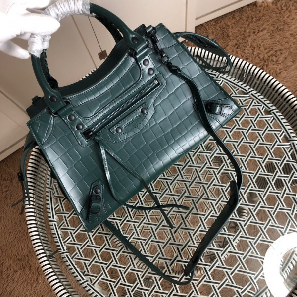BALENCIAGA NEO CLASSIC SMALL TOP HANDLE BAG [Balenciaga210] CELINE CHANEL ACCESSORIES LOEWE SHOES LOUIS VUITTON DIRO YSL OTHER BRAND HANDBAGS BALENCIAGA BOTTEGA VENETA GOYARD HERMES BURBERRY VALENTINO GUCCI FENDI MIUMIU CHLOE PRADA BVLGARI SUITCASE NEW ARRIVAL 