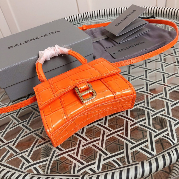 BALENCIAGA HOURGLASS [Balenciaga196] CELINE CHANEL ACCESSORIES LOEWE SHOES LOUIS VUITTON DIRO YSL OTHER BRAND HANDBAGS BALENCIAGA BOTTEGA VENETA GOYARD HERMES BURBERRY VALENTINO GUCCI FENDI MIUMIU CHLOE PRADA BVLGARI SUITCASE NEW ARRIVAL 