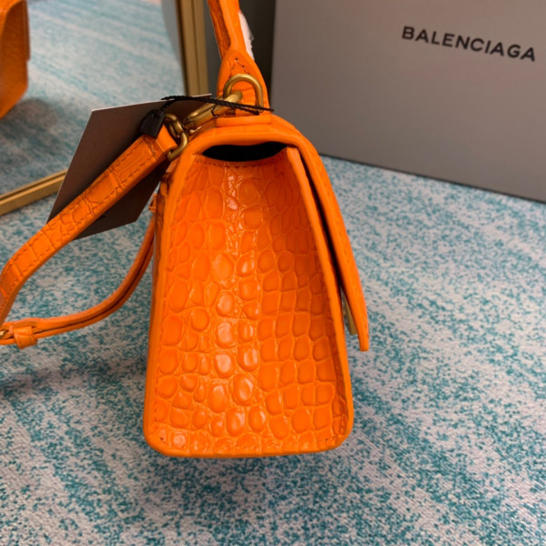BALENCIAGA HOURGLASS [Balenciaga193] CELINE CHANEL ACCESSORIES LOEWE SHOES LOUIS VUITTON DIRO YSL OTHER BRAND HANDBAGS BALENCIAGA BOTTEGA VENETA GOYARD HERMES BURBERRY VALENTINO GUCCI FENDI MIUMIU CHLOE PRADA BVLGARI SUITCASE NEW ARRIVAL 