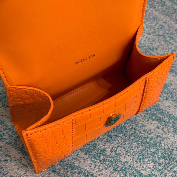 BALENCIAGA HOURGLASS [Balenciaga193] CELINE CHANEL ACCESSORIES LOEWE SHOES LOUIS VUITTON DIRO YSL OTHER BRAND HANDBAGS BALENCIAGA BOTTEGA VENETA GOYARD HERMES BURBERRY VALENTINO GUCCI FENDI MIUMIU CHLOE PRADA BVLGARI SUITCASE NEW ARRIVAL 
