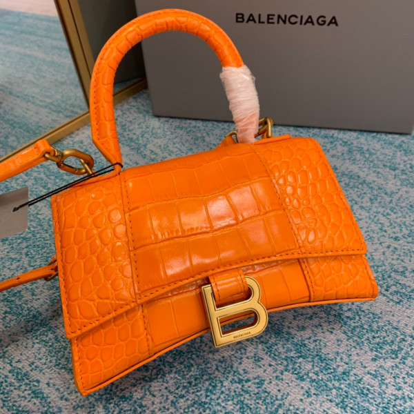 BALENCIAGA HOURGLASS [Balenciaga193] CELINE CHANEL ACCESSORIES LOEWE SHOES LOUIS VUITTON DIRO YSL OTHER BRAND HANDBAGS BALENCIAGA BOTTEGA VENETA GOYARD HERMES BURBERRY VALENTINO GUCCI FENDI MIUMIU CHLOE PRADA BVLGARI SUITCASE NEW ARRIVAL 