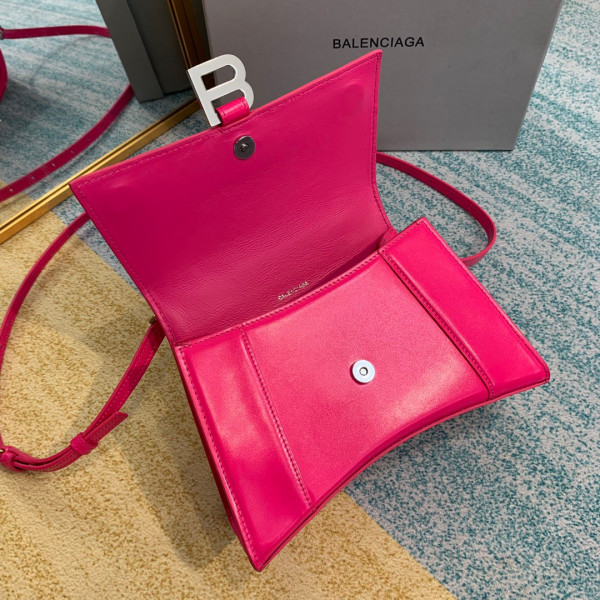 BALENCIAGA HOURGLASS [Balenciaga186] CELINE CHANEL ACCESSORIES LOEWE SHOES LOUIS VUITTON DIRO YSL OTHER BRAND HANDBAGS BALENCIAGA BOTTEGA VENETA GOYARD HERMES BURBERRY VALENTINO GUCCI FENDI MIUMIU CHLOE PRADA BVLGARI SUITCASE NEW ARRIVAL 