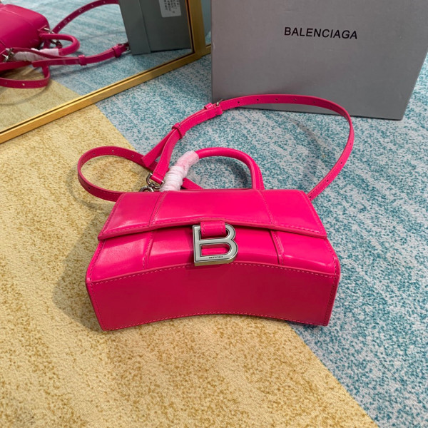 BALENCIAGA HOURGLASS [Balenciaga185] CELINE CHANEL ACCESSORIES LOEWE SHOES LOUIS VUITTON DIRO YSL OTHER BRAND HANDBAGS BALENCIAGA BOTTEGA VENETA GOYARD HERMES BURBERRY VALENTINO GUCCI FENDI MIUMIU CHLOE PRADA BVLGARI SUITCASE NEW ARRIVAL 