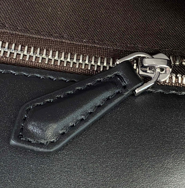 FENDI FLAT BAGUETTE [Fendi326] CELINE CHANEL ACCESSORIES LOEWE SHOES LOUIS VUITTON DIRO YSL OTHER BRAND HANDBAGS BALENCIAGA BOTTEGA VENETA GOYARD HERMES BURBERRY VALENTINO GUCCI FENDI MIUMIU CHLOE PRADA BVLGARI SUITCASE NEW ARRIVAL 