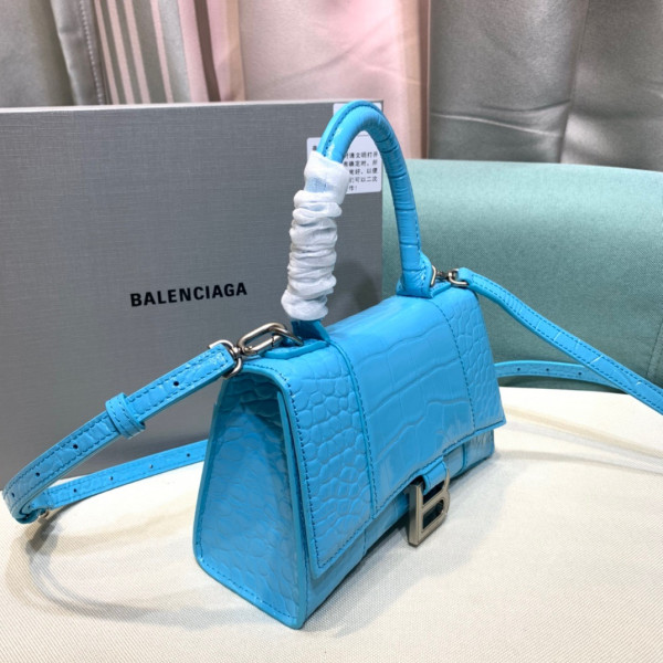 (image for) BALENCIAGA HOURGLASS