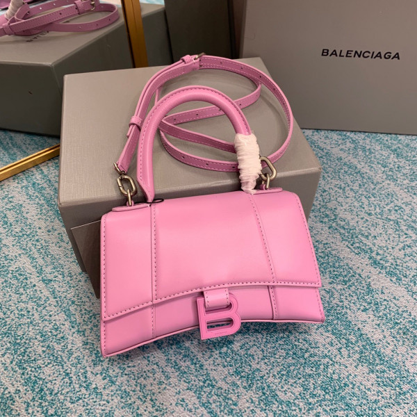 (image for) BALENCIAGA HOURGLASS