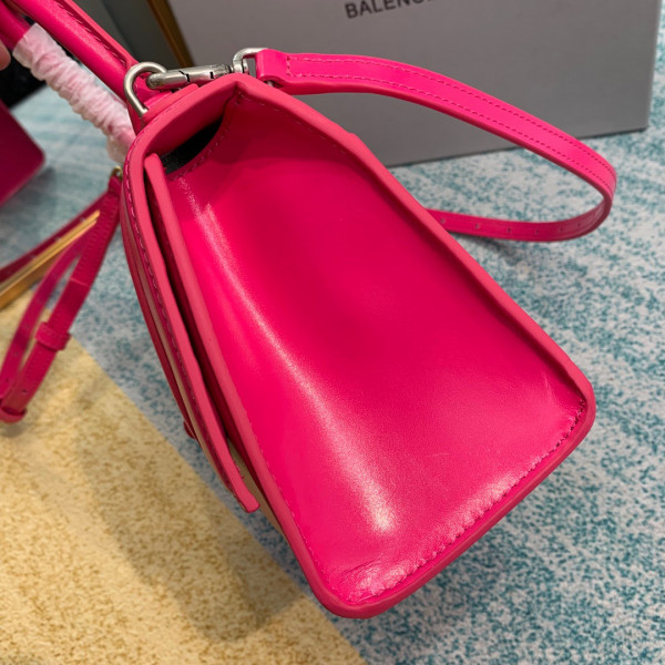 (image for) BALENCIAGA HOURGLASS