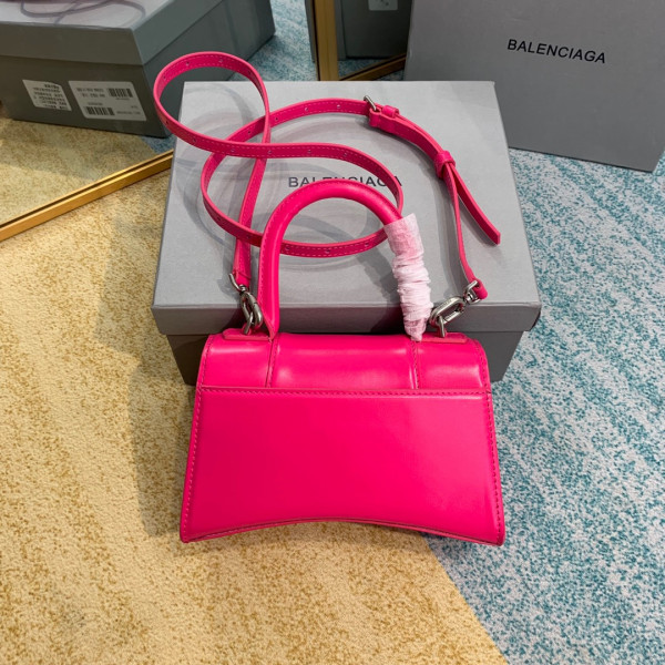 (image for) BALENCIAGA HOURGLASS