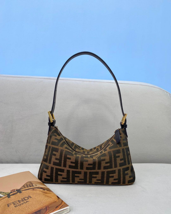 FENDI VINTAGE BAG [Fendi317] CELINE CHANEL ACCESSORIES LOEWE SHOES LOUIS VUITTON DIRO YSL OTHER BRAND HANDBAGS BALENCIAGA BOTTEGA VENETA GOYARD HERMES BURBERRY VALENTINO GUCCI FENDI MIUMIU CHLOE PRADA BVLGARI SUITCASE NEW ARRIVAL 