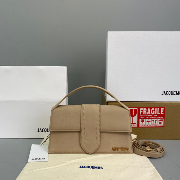 JACQUEMUS Le grand Bambino [Jacquemus31] CELINE CHANEL ACCESSORIES LOEWE SHOES LOUIS VUITTON DIRO YSL OTHER BRAND HANDBAGS BALENCIAGA BOTTEGA VENETA GOYARD HERMES BURBERRY VALENTINO GUCCI FENDI MIUMIU CHLOE PRADA BVLGARI SUITCASE NEW ARRIVAL 