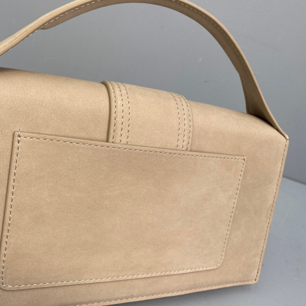 JACQUEMUS Le grand Bambino [Jacquemus31] CELINE CHANEL ACCESSORIES LOEWE SHOES LOUIS VUITTON DIRO YSL OTHER BRAND HANDBAGS BALENCIAGA BOTTEGA VENETA GOYARD HERMES BURBERRY VALENTINO GUCCI FENDI MIUMIU CHLOE PRADA BVLGARI SUITCASE NEW ARRIVAL 
