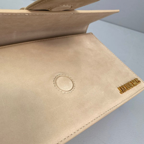 JACQUEMUS Le grand Bambino [Jacquemus31] CELINE CHANEL ACCESSORIES LOEWE SHOES LOUIS VUITTON DIRO YSL OTHER BRAND HANDBAGS BALENCIAGA BOTTEGA VENETA GOYARD HERMES BURBERRY VALENTINO GUCCI FENDI MIUMIU CHLOE PRADA BVLGARI SUITCASE NEW ARRIVAL 