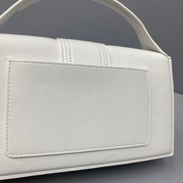 JACQUEMUS Le grand Bambino [Jacquemus29] CELINE CHANEL ACCESSORIES LOEWE SHOES LOUIS VUITTON DIRO YSL OTHER BRAND HANDBAGS BALENCIAGA BOTTEGA VENETA GOYARD HERMES BURBERRY VALENTINO GUCCI FENDI MIUMIU CHLOE PRADA BVLGARI SUITCASE NEW ARRIVAL 