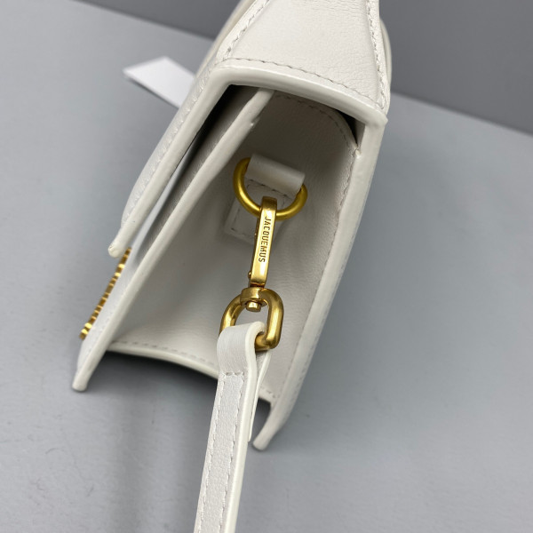 JACQUEMUS Le grand Bambino [Jacquemus29] CELINE CHANEL ACCESSORIES LOEWE SHOES LOUIS VUITTON DIRO YSL OTHER BRAND HANDBAGS BALENCIAGA BOTTEGA VENETA GOYARD HERMES BURBERRY VALENTINO GUCCI FENDI MIUMIU CHLOE PRADA BVLGARI SUITCASE NEW ARRIVAL 