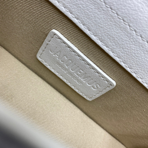 JACQUEMUS Le Bambino [Jacquemus25] CELINE CHANEL ACCESSORIES LOEWE SHOES LOUIS VUITTON DIRO YSL OTHER BRAND HANDBAGS BALENCIAGA BOTTEGA VENETA GOYARD HERMES BURBERRY VALENTINO GUCCI FENDI MIUMIU CHLOE PRADA BVLGARI SUITCASE NEW ARRIVAL 