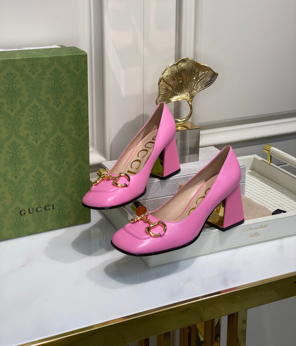 GUCCI Women's mid-heel pump with Horsebit [643886-5] CELINE CHANEL ACCESSORIES LOEWE SHOES LOUIS VUITTON DIRO YSL OTHER BRAND HANDBAGS BALENCIAGA BOTTEGA VENETA GOYARD HERMES BURBERRY VALENTINO GUCCI FENDI MIUMIU CHLOE PRADA BVLGARI SUITCASE NEW ARRIVAL 
