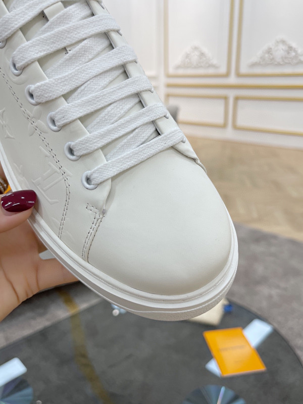 LOUIS VUITTON WOMEN"S TIME OUT SNEAKER [1A8VYM] CELINE CHANEL ACCESSORIES LOEWE SHOES LOUIS VUITTON DIRO YSL OTHER BRAND HANDBAGS BALENCIAGA BOTTEGA VENETA GOYARD HERMES BURBERRY VALENTINO GUCCI FENDI MIUMIU CHLOE PRADA BVLGARI SUITCASE NEW ARRIVAL 