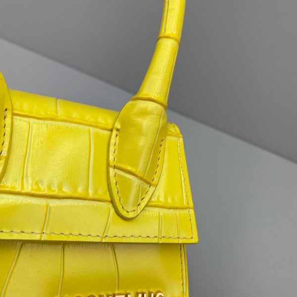 JACQUEMUS Le Chiquito Mini Bag [Jacquemus13] CELINE CHANEL ACCESSORIES LOEWE SHOES LOUIS VUITTON DIRO YSL OTHER BRAND HANDBAGS BALENCIAGA BOTTEGA VENETA GOYARD HERMES BURBERRY VALENTINO GUCCI FENDI MIUMIU CHLOE PRADA BVLGARI SUITCASE NEW ARRIVAL 