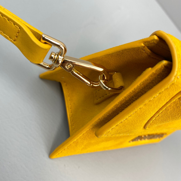 JACQUEMUS Le Chiquito Mini Bag [Jacquemus12] CELINE CHANEL ACCESSORIES LOEWE SHOES LOUIS VUITTON DIRO YSL OTHER BRAND HANDBAGS BALENCIAGA BOTTEGA VENETA GOYARD HERMES BURBERRY VALENTINO GUCCI FENDI MIUMIU CHLOE PRADA BVLGARI SUITCASE NEW ARRIVAL 