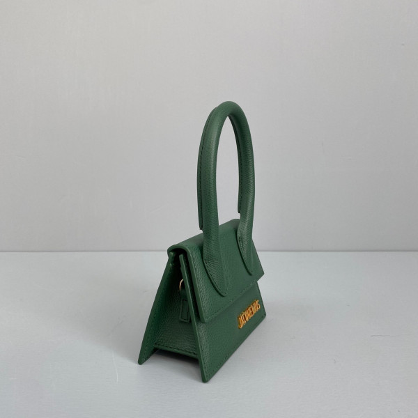 JACQUEMUS Le Chiquito Mini Bag [Jacquemus9] CELINE CHANEL ACCESSORIES LOEWE SHOES LOUIS VUITTON DIRO YSL OTHER BRAND HANDBAGS BALENCIAGA BOTTEGA VENETA GOYARD HERMES BURBERRY VALENTINO GUCCI FENDI MIUMIU CHLOE PRADA BVLGARI SUITCASE NEW ARRIVAL 