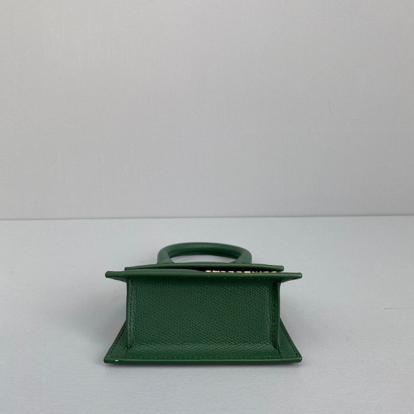 JACQUEMUS Le Chiquito Mini Bag [Jacquemus9] CELINE CHANEL ACCESSORIES LOEWE SHOES LOUIS VUITTON DIRO YSL OTHER BRAND HANDBAGS BALENCIAGA BOTTEGA VENETA GOYARD HERMES BURBERRY VALENTINO GUCCI FENDI MIUMIU CHLOE PRADA BVLGARI SUITCASE NEW ARRIVAL 