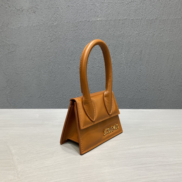 JACQUEMUS Le Chiquito Mini Bag [Jacquemus5] CELINE CHANEL ACCESSORIES LOEWE SHOES LOUIS VUITTON DIRO YSL OTHER BRAND HANDBAGS BALENCIAGA BOTTEGA VENETA GOYARD HERMES BURBERRY VALENTINO GUCCI FENDI MIUMIU CHLOE PRADA BVLGARI SUITCASE NEW ARRIVAL 