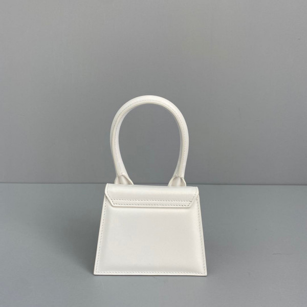 JACQUEMUS Le Chiquito Mini Bag [Jacquemus4] CELINE CHANEL ACCESSORIES LOEWE SHOES LOUIS VUITTON DIRO YSL OTHER BRAND HANDBAGS BALENCIAGA BOTTEGA VENETA GOYARD HERMES BURBERRY VALENTINO GUCCI FENDI MIUMIU CHLOE PRADA BVLGARI SUITCASE NEW ARRIVAL 