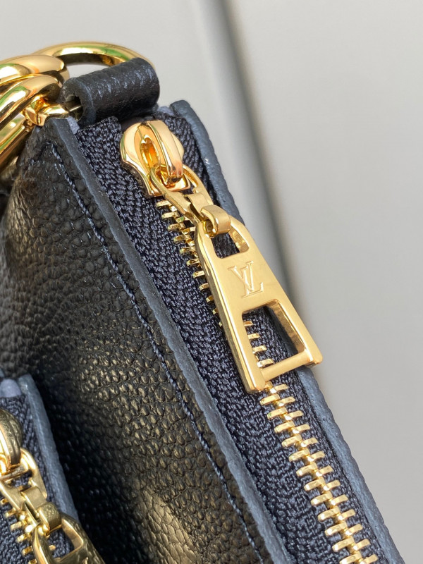 LOUIS VUITTON MULTI POCHETTE ACCESSOIRES [M80399] CELINE CHANEL ACCESSORIES LOEWE SHOES LOUIS VUITTON DIRO YSL OTHER BRAND HANDBAGS BALENCIAGA BOTTEGA VENETA GOYARD HERMES BURBERRY VALENTINO GUCCI FENDI MIUMIU CHLOE PRADA BVLGARI SUITCASE NEW ARRIVAL 