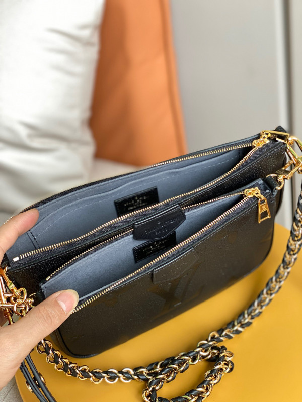 LOUIS VUITTON MULTI POCHETTE ACCESSOIRES [M80399] CELINE CHANEL ACCESSORIES LOEWE SHOES LOUIS VUITTON DIRO YSL OTHER BRAND HANDBAGS BALENCIAGA BOTTEGA VENETA GOYARD HERMES BURBERRY VALENTINO GUCCI FENDI MIUMIU CHLOE PRADA BVLGARI SUITCASE NEW ARRIVAL 