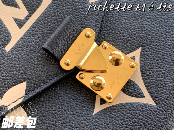 LOUIS VUITTON POCHETTE M?TIS [M45773] CELINE CHANEL ACCESSORIES LOEWE SHOES LOUIS VUITTON DIRO YSL OTHER BRAND HANDBAGS BALENCIAGA BOTTEGA VENETA GOYARD HERMES BURBERRY VALENTINO GUCCI FENDI MIUMIU CHLOE PRADA BVLGARI SUITCASE NEW ARRIVAL 