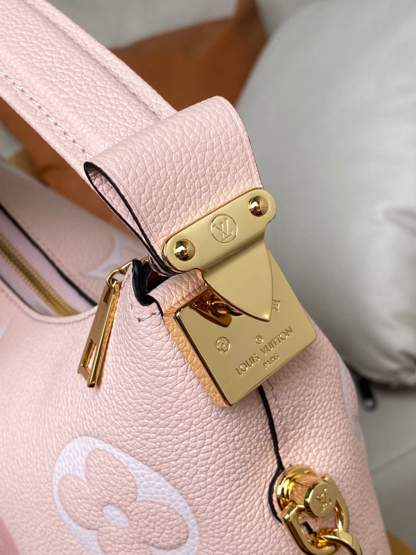 LOUIS VUITTON MARSHMALLOW [M45697] CELINE CHANEL ACCESSORIES LOEWE SHOES LOUIS VUITTON DIRO YSL OTHER BRAND HANDBAGS BALENCIAGA BOTTEGA VENETA GOYARD HERMES BURBERRY VALENTINO GUCCI FENDI MIUMIU CHLOE PRADA BVLGARI SUITCASE NEW ARRIVAL 