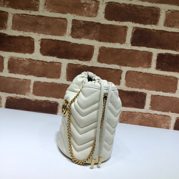 GUCCI GG Marmont mini bucket bag [575163-5] CELINE CHANEL ACCESSORIES LOEWE SHOES LOUIS VUITTON DIRO YSL OTHER BRAND HANDBAGS BALENCIAGA BOTTEGA VENETA GOYARD HERMES BURBERRY VALENTINO GUCCI FENDI MIUMIU CHLOE PRADA BVLGARI SUITCASE NEW ARRIVAL 